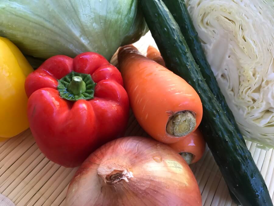 新鮮な緑黄色野菜